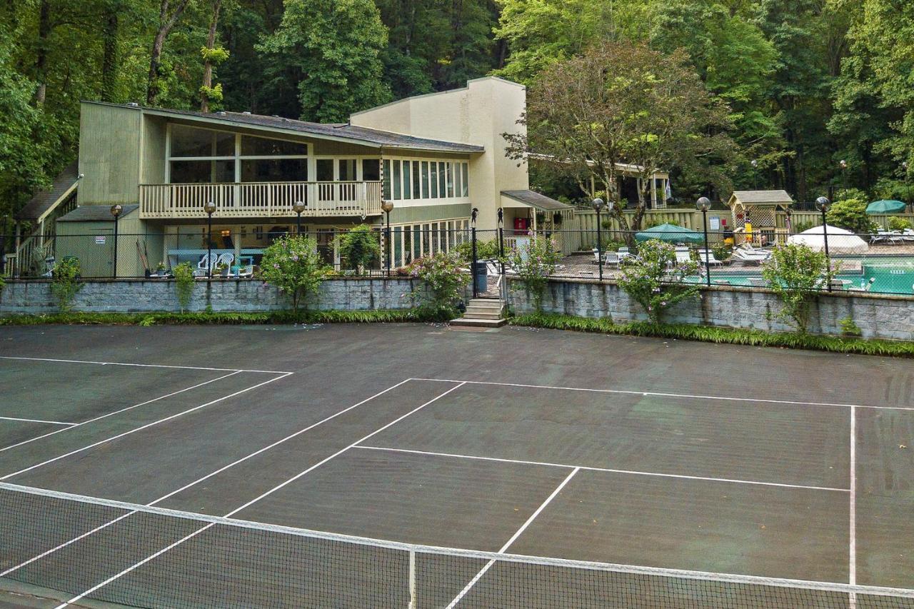 Eagles Nest Escape Apartment Gatlinburg Exterior photo
