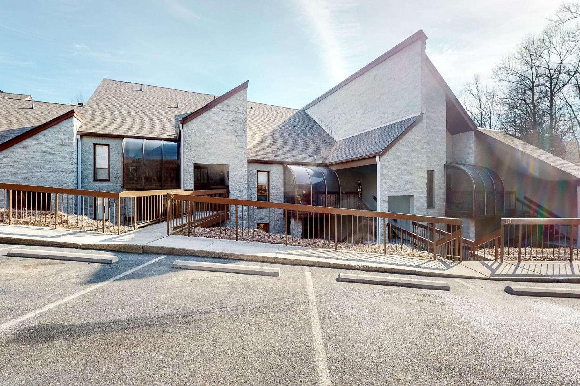 Eagles Nest Escape Apartment Gatlinburg Exterior photo